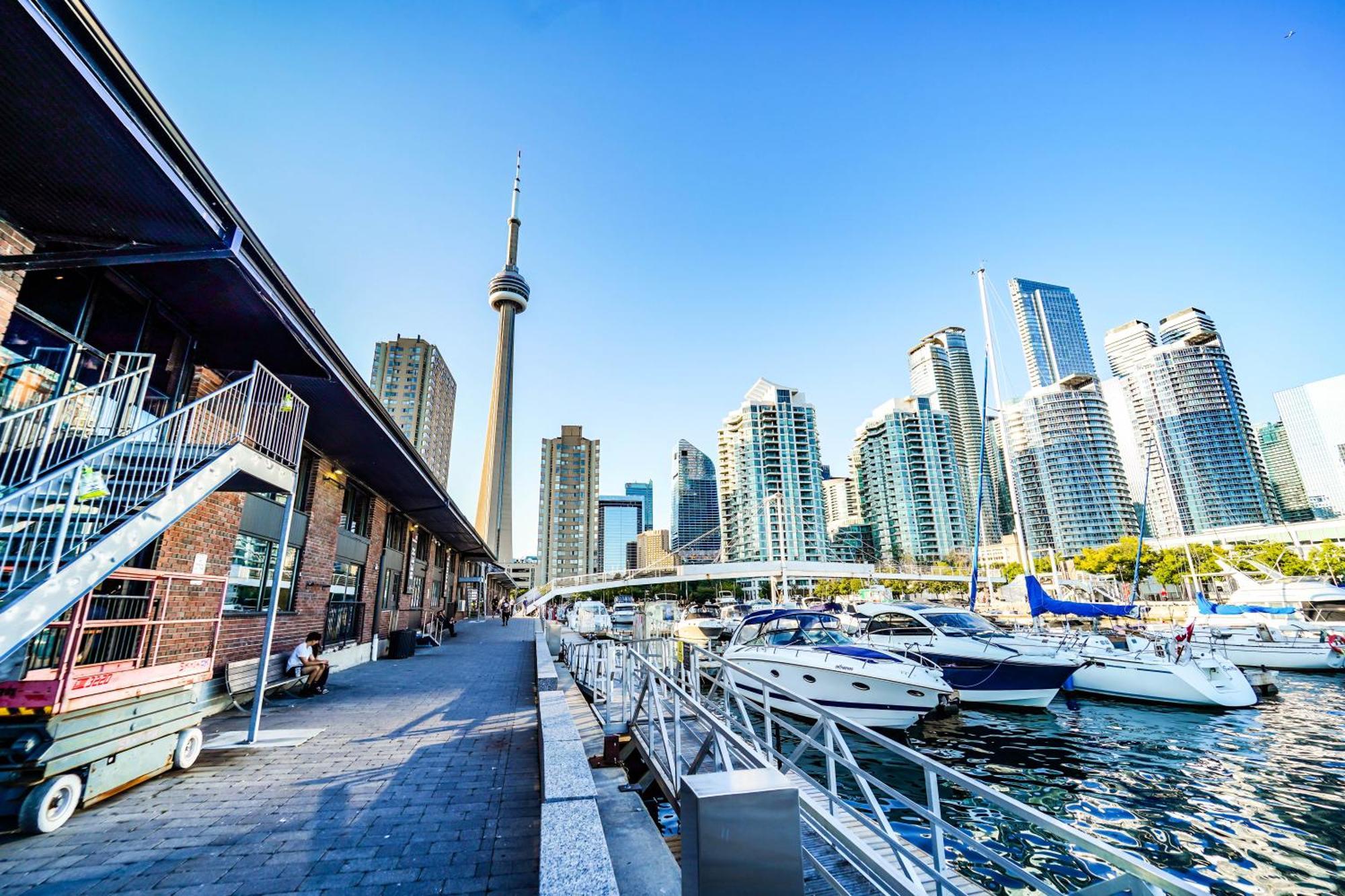 Chol Furnished Suites Heart Of Downtown Toronto, 2 Beds, Free Parking, Cn Tower View Екстер'єр фото