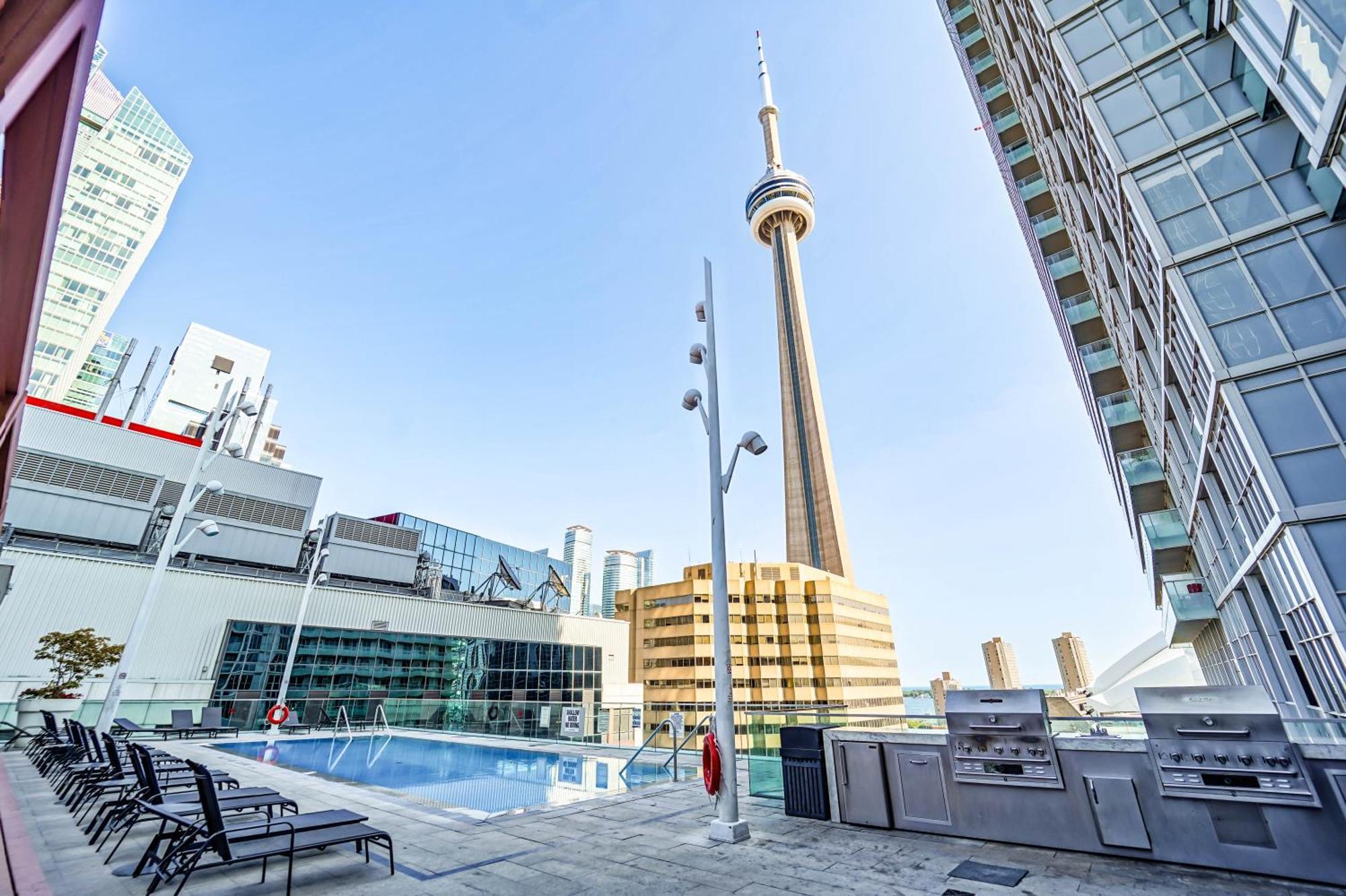 Chol Furnished Suites Heart Of Downtown Toronto, 2 Beds, Free Parking, Cn Tower View Екстер'єр фото