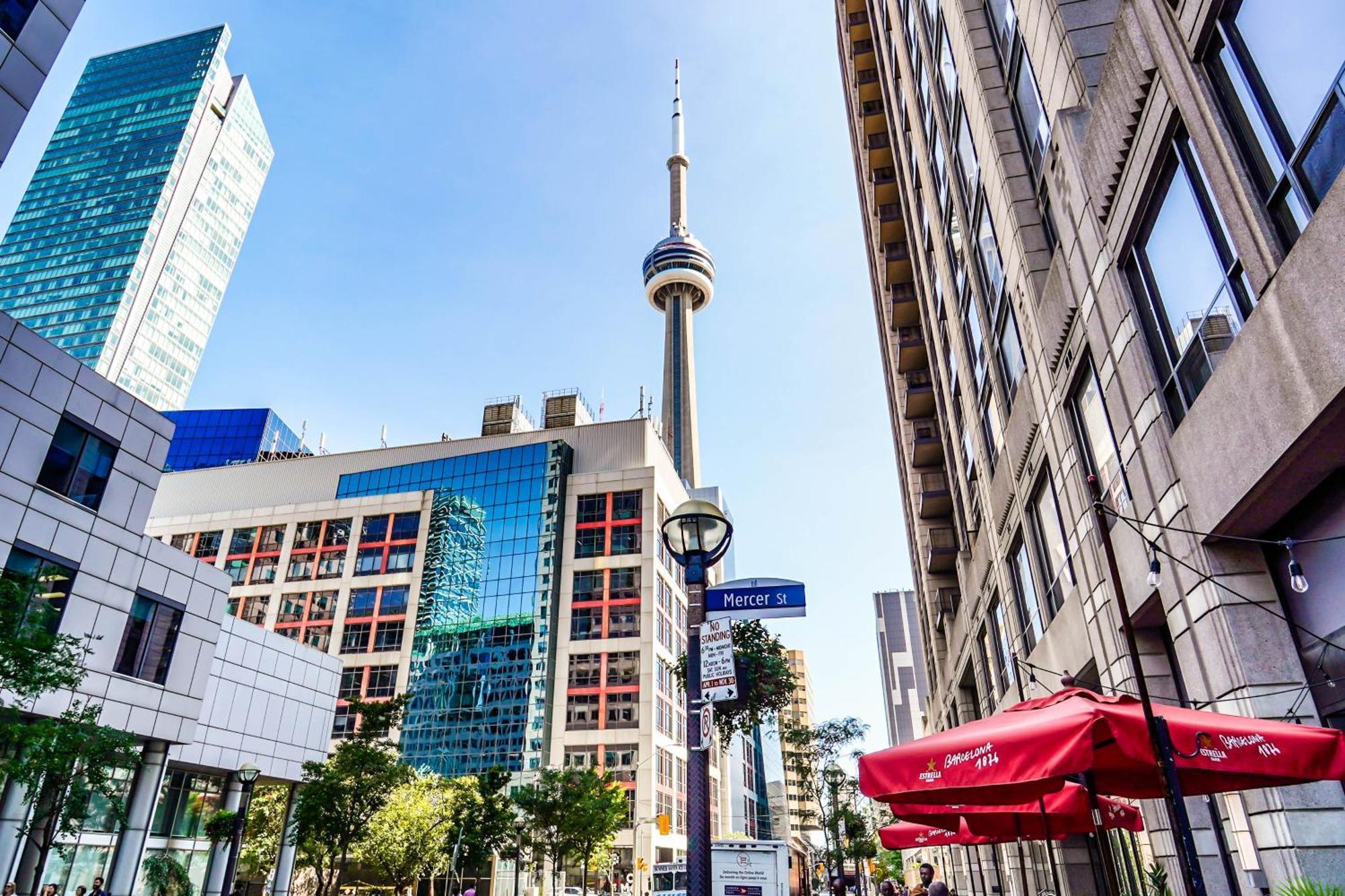 Chol Furnished Suites Heart Of Downtown Toronto, 2 Beds, Free Parking, Cn Tower View Екстер'єр фото
