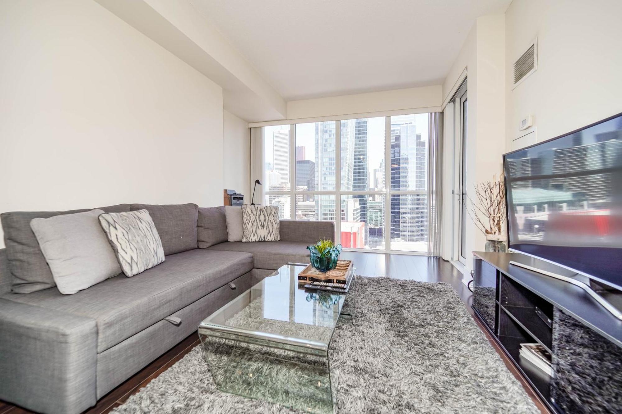Chol Furnished Suites Heart Of Downtown Toronto, 2 Beds, Free Parking, Cn Tower View Екстер'єр фото