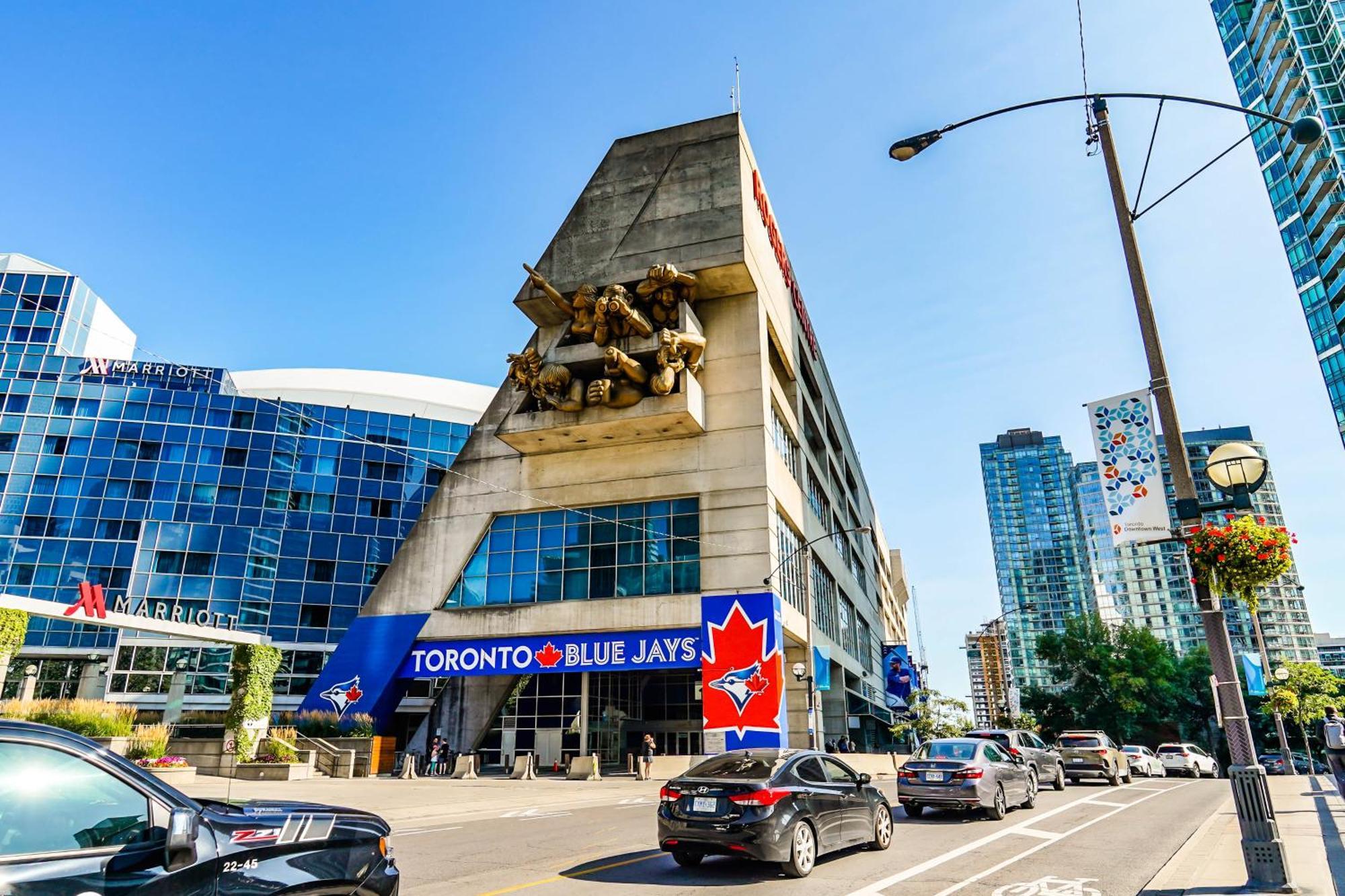 Chol Furnished Suites Heart Of Downtown Toronto, 2 Beds, Free Parking, Cn Tower View Екстер'єр фото