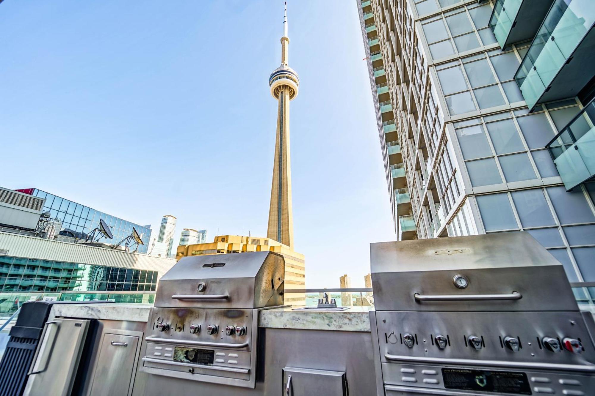 Chol Furnished Suites Heart Of Downtown Toronto, 2 Beds, Free Parking, Cn Tower View Екстер'єр фото